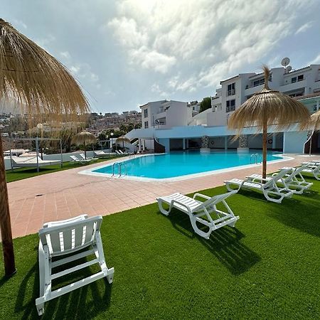 Island Village Ocean View 아데제 외부 사진